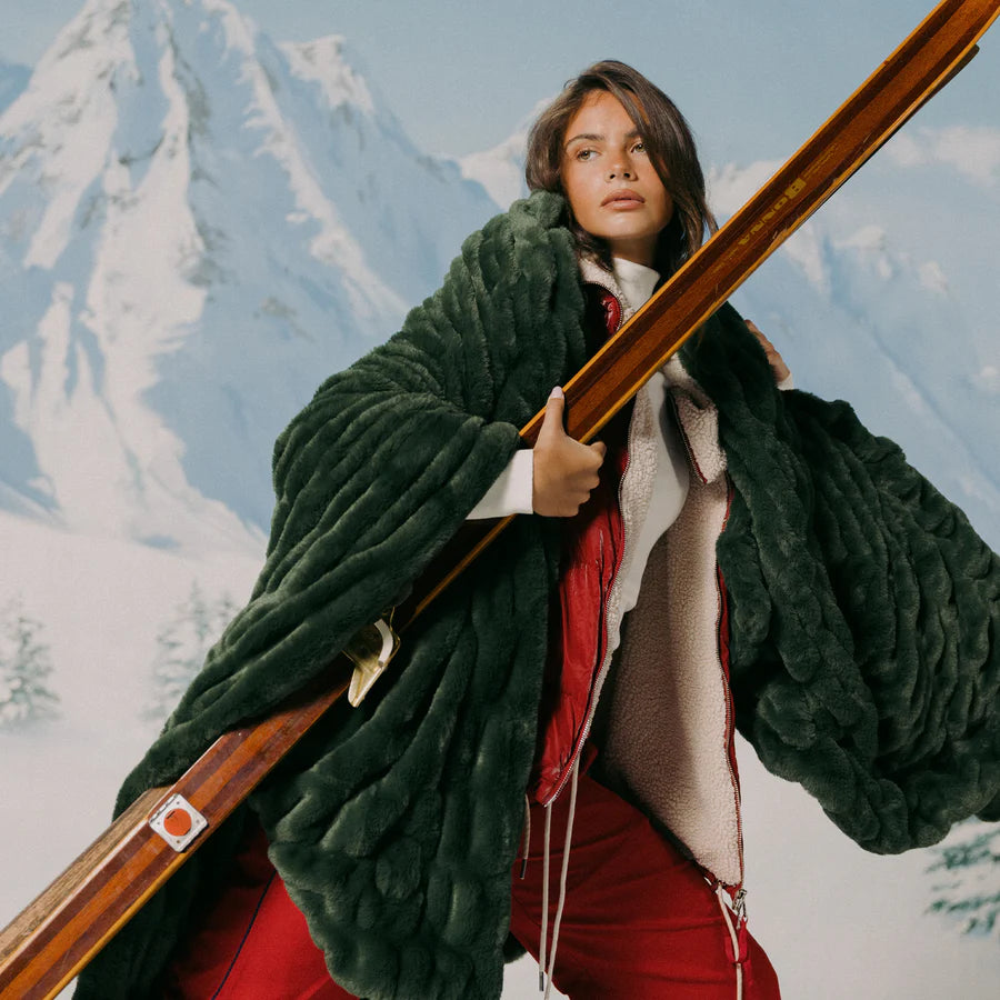 Thryved Cozy Blanket